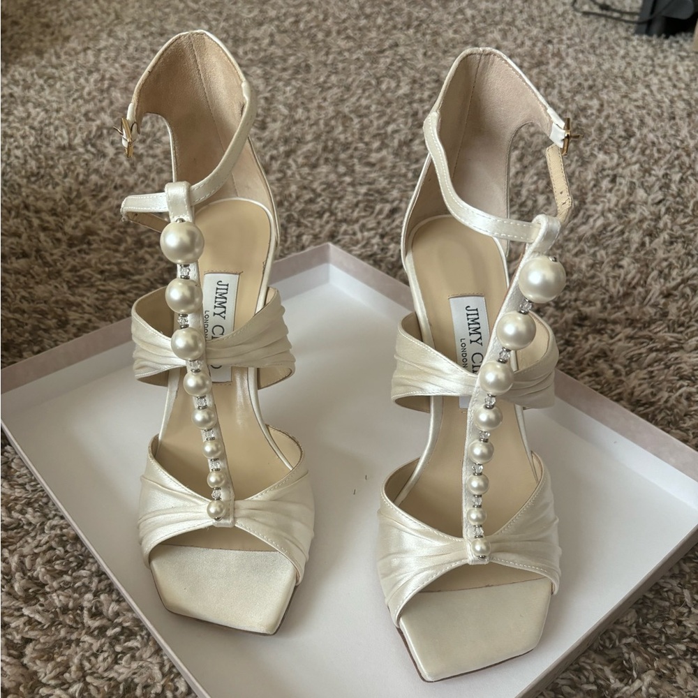Jimmy Choo Aura 95 Ivory/White